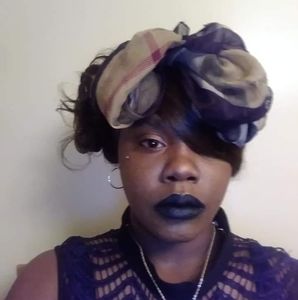 Meet your Posher, Sabrina